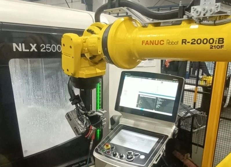 why-use-robots-for-cnc-machine-tending-flexxbotics